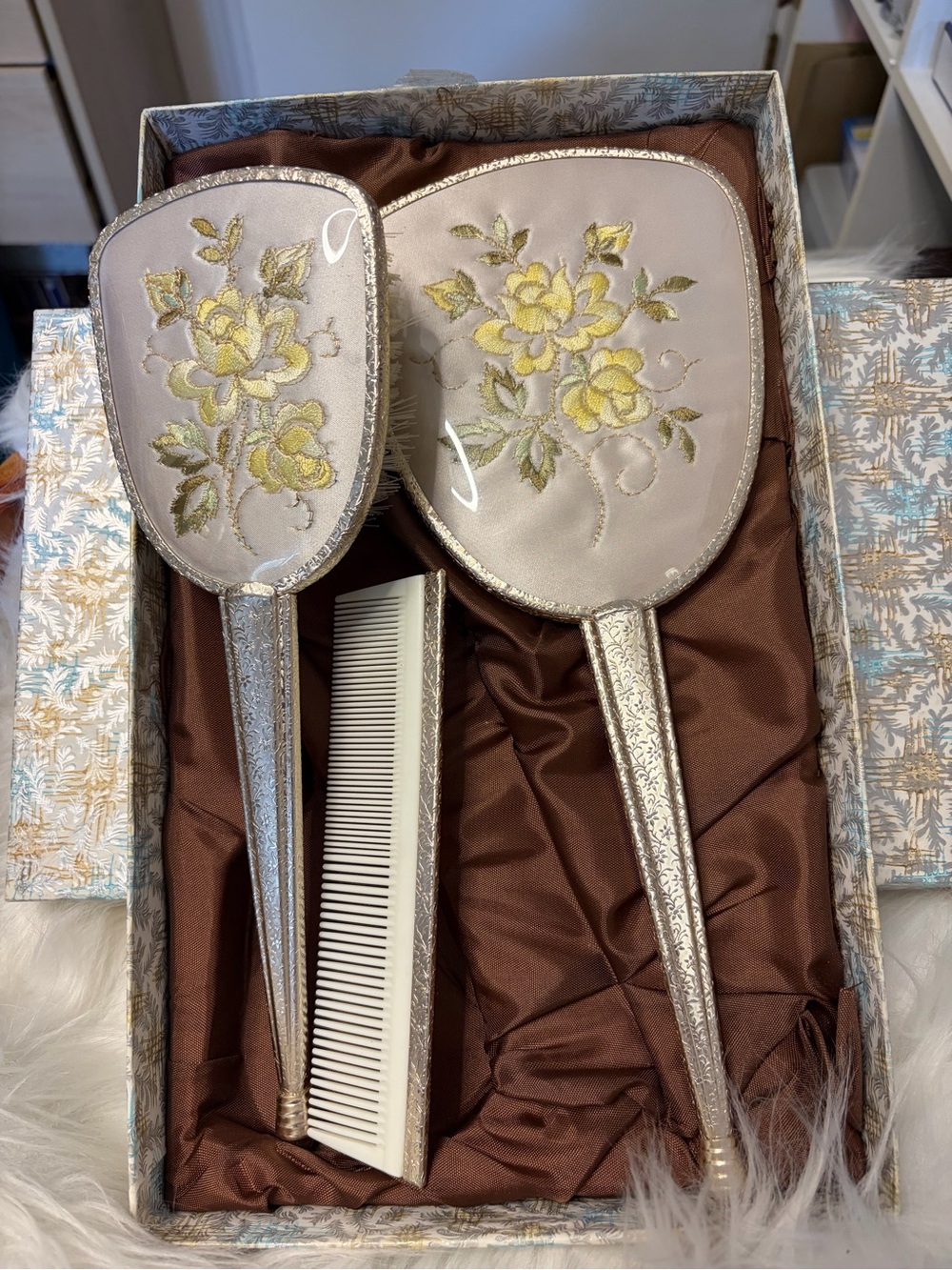 Vintage looking Brush,Comb and Mirror set.
